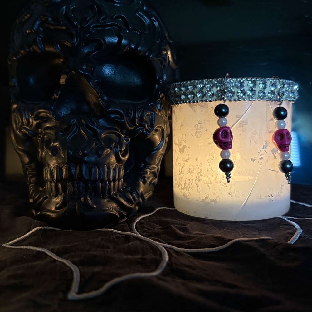Handmade Pink Skull Beaded Earrings – Gothic, Punk, Alt Style - Picture 3 of 3